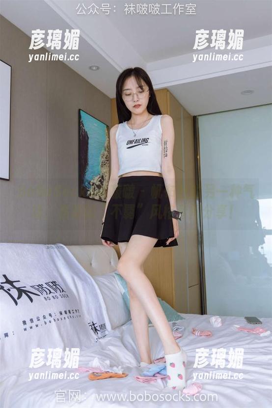 BoBoSocks袜啵啵-焦糖 BoBoSocks袜啵啵 - 帆布鞋的另一种气场:焦糖的“不羁”风格套图分享!