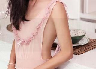 GIRLT果团网 – 看这里！尹意纯的花嫁更新图片，低调又不失气质。