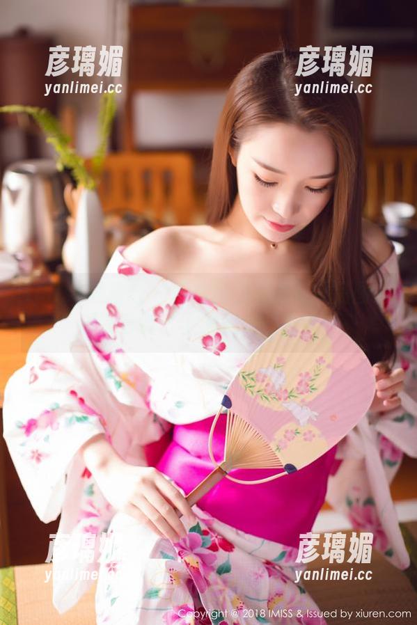 IMiss爱蜜社 - 萌白酱的高跟鞋作品图：脚踩云端，上天竟如此简单！