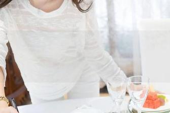 MiStar魅妍社 – 轻松一刻：丽Yovi与她的睡衣私拍图包