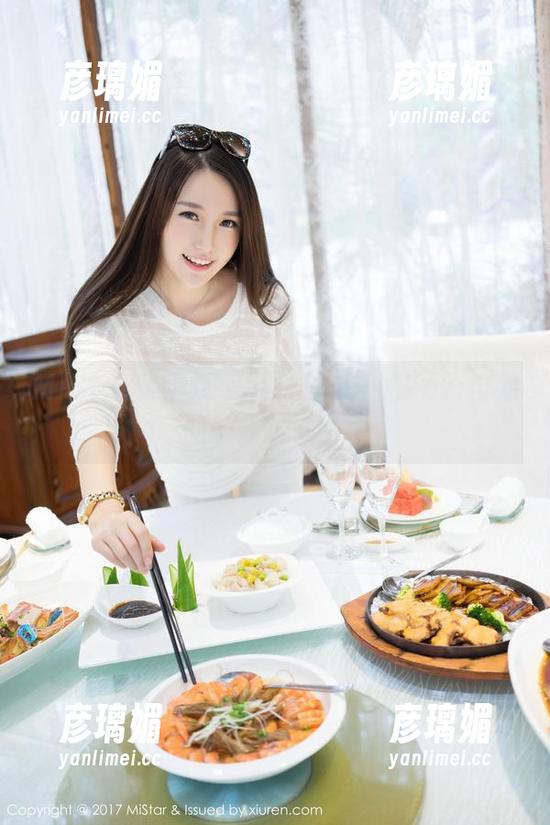 MiStar魅妍社-丽Yovi MiStar魅妍社 - 轻松一刻:丽Yovi与她的睡衣私拍图包