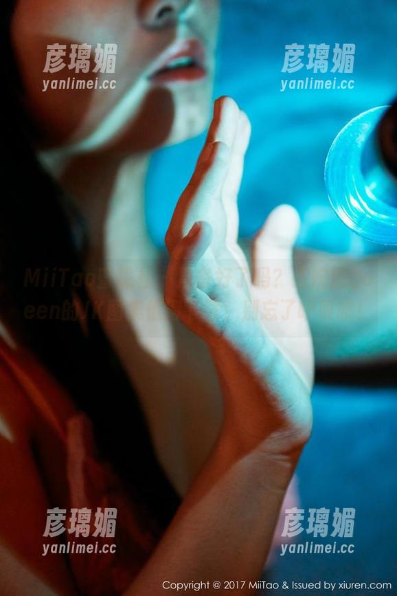 MiiTao蜜桃社 - 准备好了吗？王婉悠Queen的JK图集值得下载，别忘了呼吸哦！