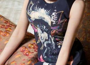 TouTiao头条女神 – 秦若兮户外写真：多想进一步，但先免费下载吧！