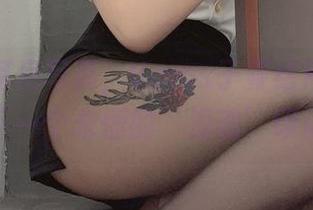 这组比基尼写真，Vams子要给所有大海留下一个永恒的‘海魂’印记。