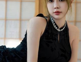 XINGYAN星颜社 – 意想不到的办公室忧郁：王婉悠Queen的美图作品