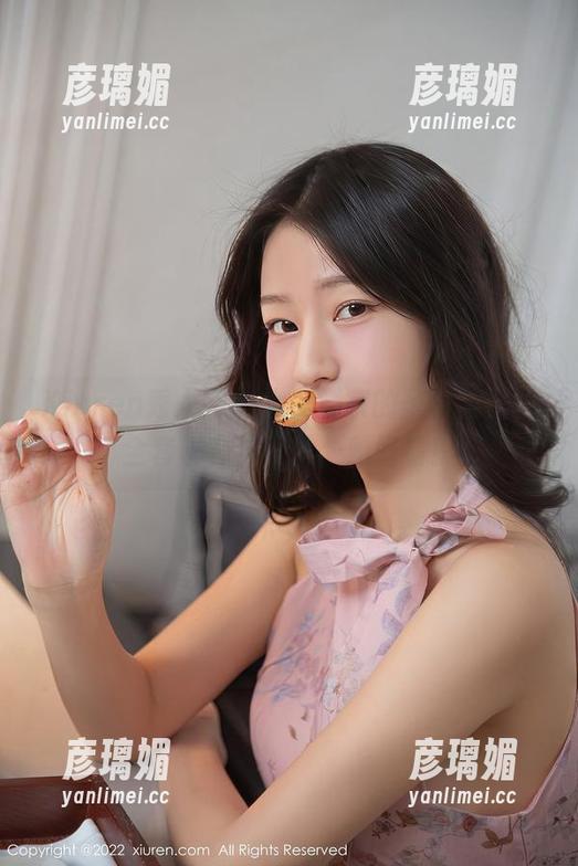 Xiuren秀人网 - 大美媚京的圣诞特供，全套都在这里了，贼好看！