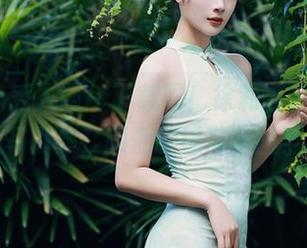 Xiuren秀人网 – 下载吧！徐莉芝Booty的学妹写真集，顺便顺道带我回学校！