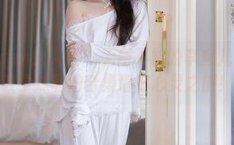 Xiuren秀人网 – 无所不能的李宓儿：这波学妹私拍合集堪称心灵之旅！
