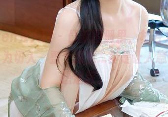 Xiuren秀人网 – 最新图册里，林若凡F以奶牛为切入，整个感觉…真是让人意外又想追踪。