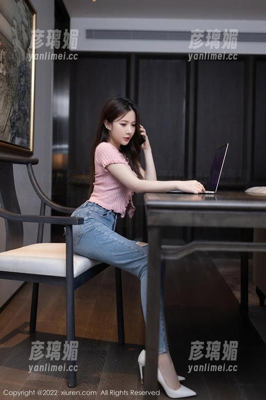 Xiuren秀人网 - 在王婉悠Queen的高清作品中，清纯和微妙的暧昧早已画得不分家。