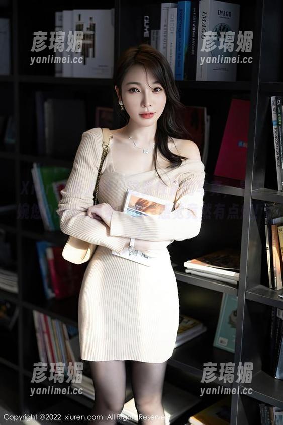 Xiuren秀人网 - 这张裸足的写真，是王婉悠Queen温柔一击—感觉竟然有点燃！？