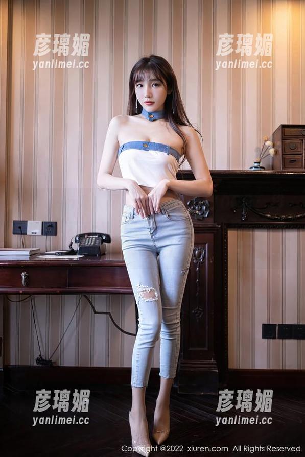 Xiuren秀人网 - 这图集我给100分：绯月樱-Cherry的蕾丝袜和镂空内衣完全是极限挑逗