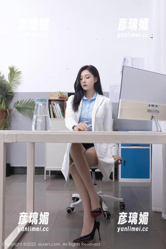 Xiuren秀人网-萌汉药baby很酷 Xiuren秀人网 - 这天使不简单,萌汉药baby很酷全套作品,满满的养眼!