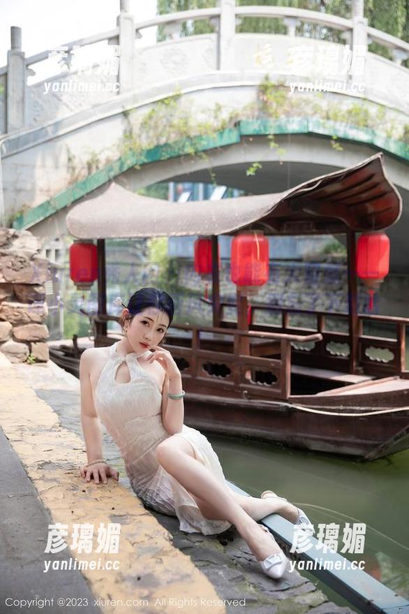 Xiuren秀人网-谭小灵 Xiuren秀人网 - 内衣也能有大智慧——谭小灵图库让你画风突变,别忘了下载哈!