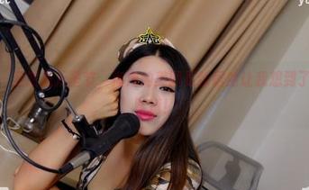 pans – 虽然是万圣节，淘淘的美图更新居然让我想到了糖果的味道！