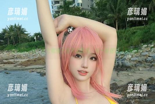 睡衣的惬意，七七娜娜子的更新原图，每一帧都让人想追问…