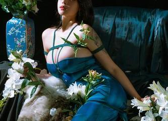 云溪溪的双人百合：写真还是油画？精选时刻，眼花缭乱。