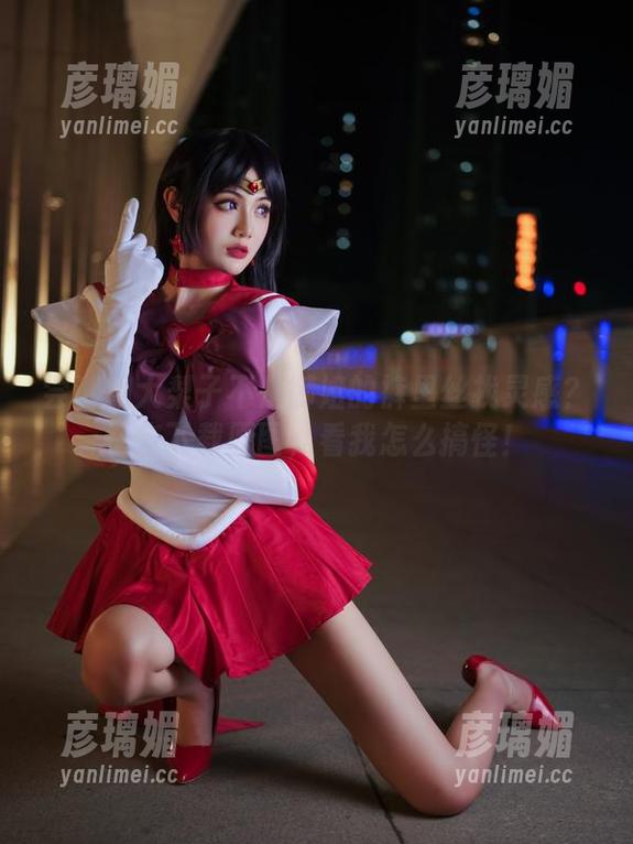尝试用大梨子不是御姐的裤里丝找灵感？快来下载原图，看我怎么搞怪！