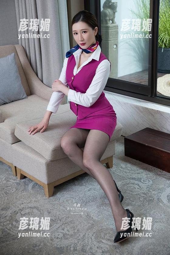 头条女神 - 王一涵的吊带原图，看得我都想说点啥，却又无从开口。