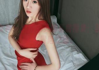 头条女神 – 直击心灵的私房图集：苏子淇的JK冒险之旅！