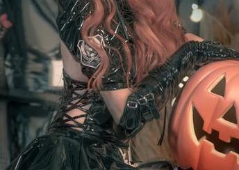 分享你这一生见过的红丝绒cos，奇行家狗崽无疑是冠军！