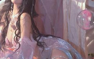奶桃桃的美图秀：喵子伊庇斯·拉，我的眼睛有点忙哦！