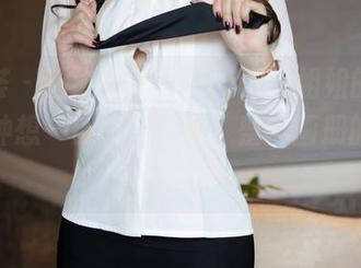 尤蜜荟 – 猛戳这张lingyu69姐姐的美图，有种想一口气‘下载’整本画册的冲动！