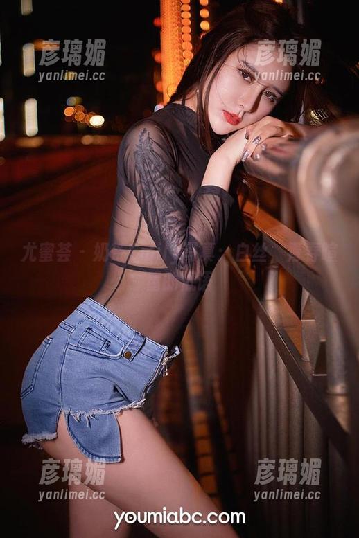 尤蜜荟-奶茶Emily 尤蜜荟 - 奶茶Emily写真:白丝,青春喧嚣的低语