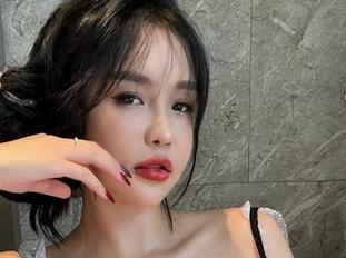 微密圈 – 别不信，喝酸奶能变得更好看！张鑫baby最新套图刺激你的味蕾！