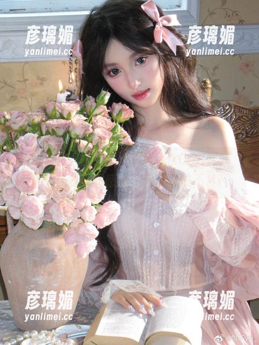 怡子yiii 盈盈水波,怡子yiii的死库水COS合集,竟然让我时而感动,时而忍俊不禁!