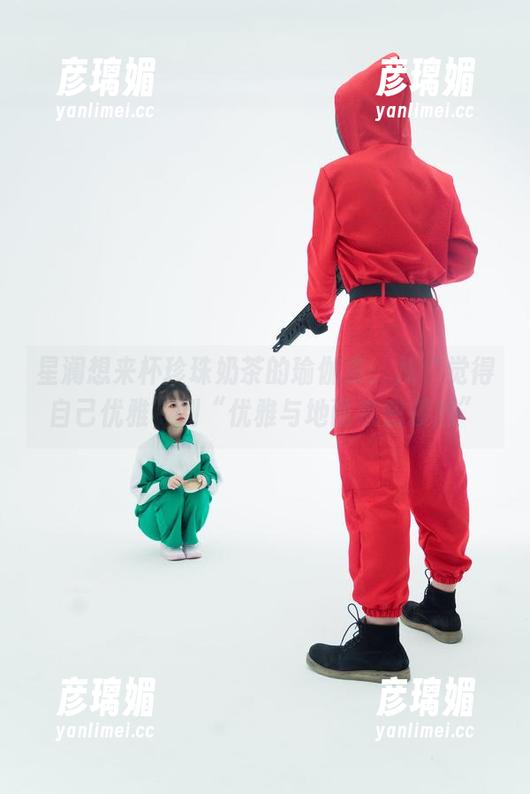 星澜想来杯珍珠奶茶 星澜想来杯珍珠奶茶的瑜伽集:从“觉得自己优雅”到“优雅与地面亲密接触”