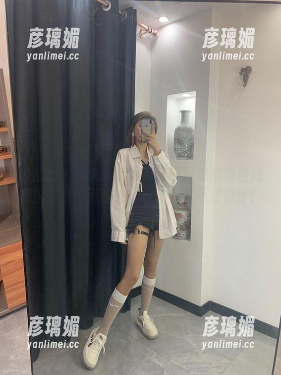 微密圈 - 杨大乐乐很靠谱不经意的微信朋友圈图集：无圣光，却让人忍不住停留！