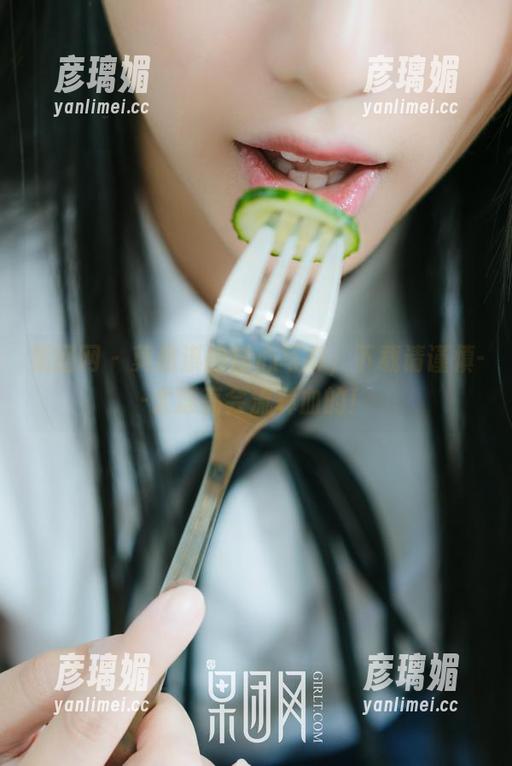 果团网 - 莫雅淇的甜心写真，下载请谨慎--太漂亮会流鼻血的！