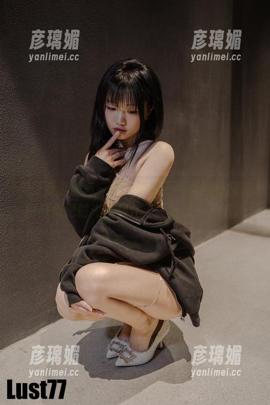 见证青春的每一瞬，柒柒不可爱的校园美图疑似把时光捕捉住了，分享一下吧。