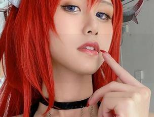 桜满三时，你是怎样让魅魔甘雨在高清写真中闪闪发光的？