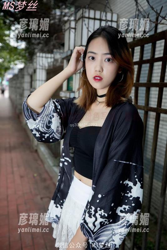梦丝女神 - 王娇娇的粉色写真，福利一波波，心怀祝福！