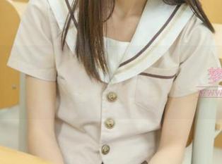 梦丝女神 – 魏婷婷的婚纱福利，你不会想错过这个图集吧？小心，可能会沉迷哦。