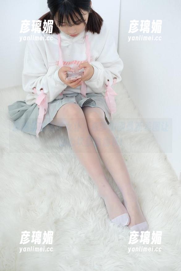 最温柔的黑丝女仆，森萝财团最新美图让你心坎里偷偷乐!