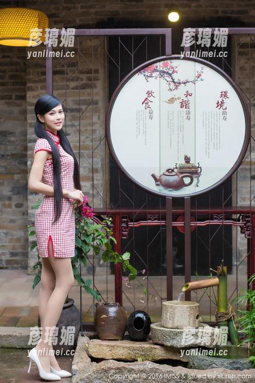 爱蜜社 - 小狐狸Kathryn的图集更新：谁说职业装不能撩人？