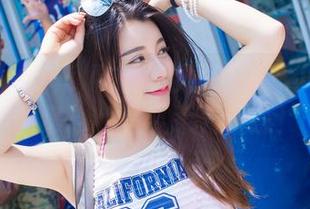 爱蜜社 – 杨紫嫣的白色冒险——小小套图合集，就是要惹人注意！
