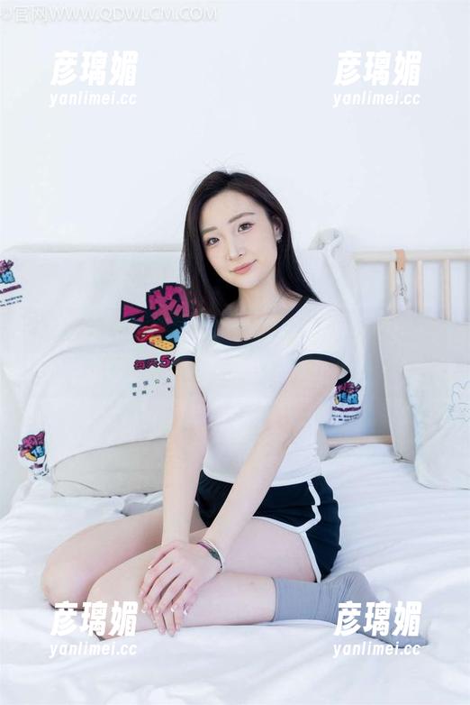 物恋传媒 - 死库水？岚岚的私拍让人忍不住要多看几眼，真不可思议