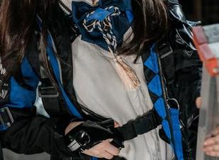 在线又怎样，白莉爱吃巧克力图片中的秘密大家都知道，只是不说而已