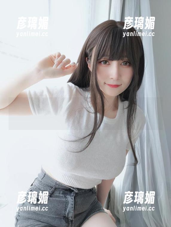 不要以为这是小情调，白银81的皮衣兔女郎福利原图越看越上头！