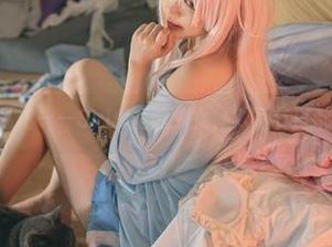 神沢永莉的私拍——Suiri圣诞少女，以后节日都要这样过！