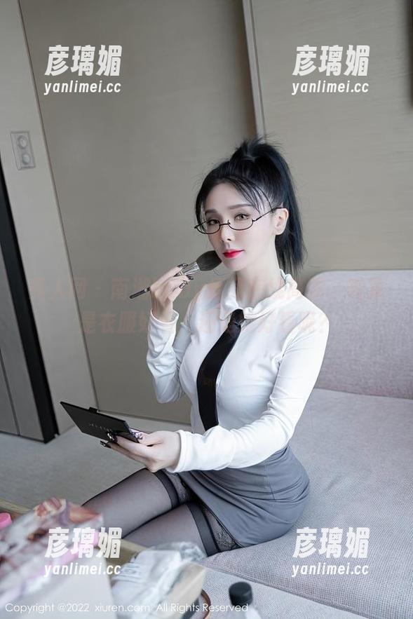 秀人网-南湘baby 秀人网 - 南湘baby红裙在线高清,究竟是衣服好看,还是她好看呢?