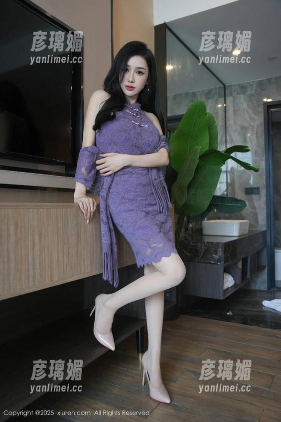 秀人网 - 制服图包看了让人喉咙发紧，外科TEL真会挑，下载随意，别想太多。