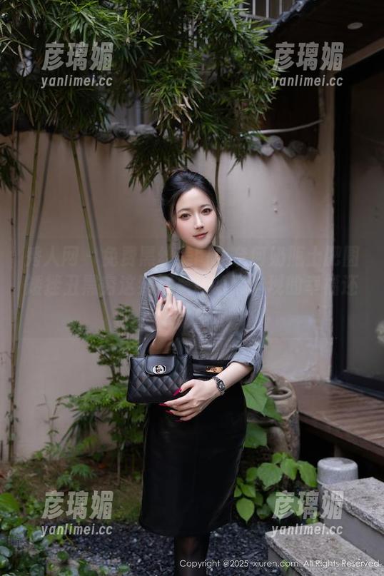 秀人网 - 免费黑丝美图！奈何奶瓶土肥圆矮挫丑黑穷这到底是让眼睛乍现的幸福还是什么？
