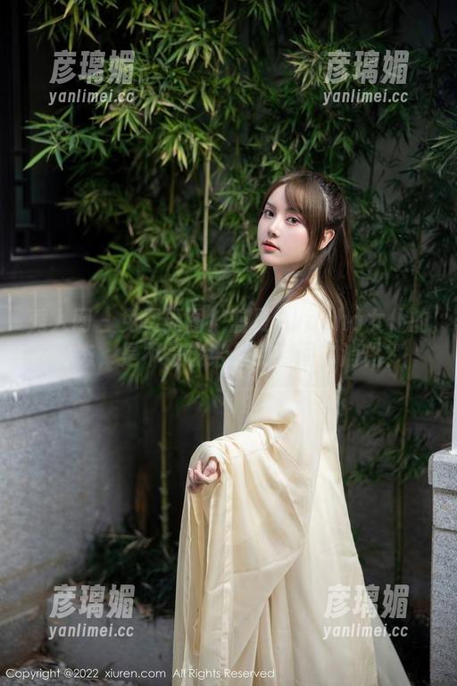 秀人网 - 免费原图！蓝夏Akasha女仆的姿态，是不是该给你点空间去消化？