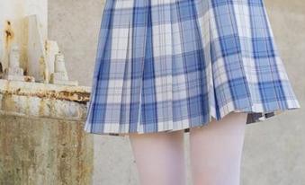 稚乖画册 – 一夜好眠？不，这只是赤西夜夜的灰丝写真图包。