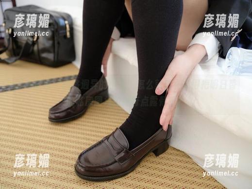 紧急企划 - 风格迥异的小恩，怎么就这么懂得把明日香的私房图集拍得有点露骨呢？